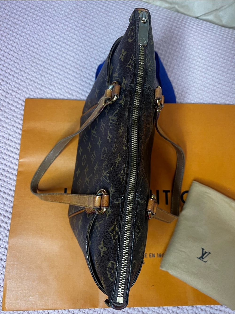 Louis Vuitton Totally PM Monogram Tote Shoulder Bag | Dust Bag Included - Picture 7 of 17